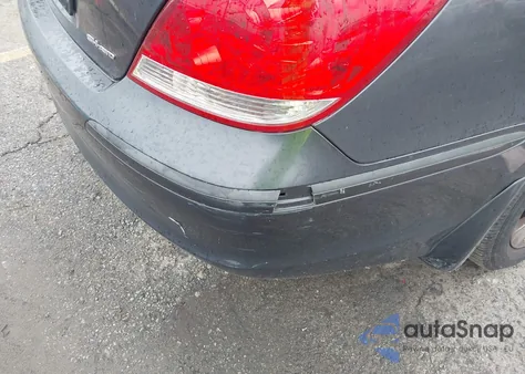 2005 Acura Rl 3.5 z USA, uszkodzony, nr VIN JH4KB16565C004652